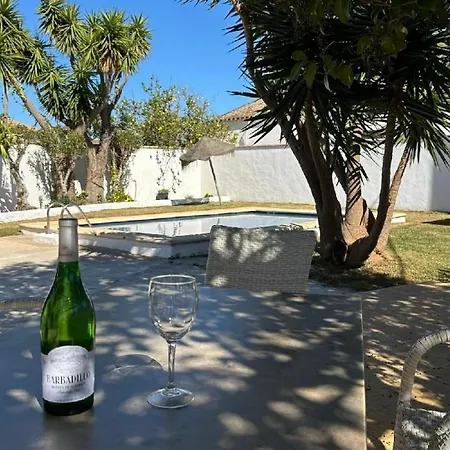 Ferienhaus Fuer 6 Personen In Fuente Del Gallo Conil De La Frontera