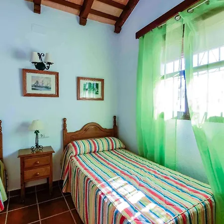 Ferienhaus Fuer 6 Personen In Fuente Del Gallo Holiday home Conil De La Frontera