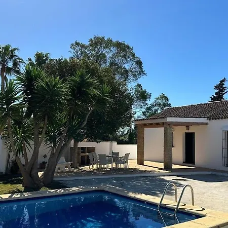 Ferienhaus Fuer 6 Personen In Fuente Del Gallo Holiday home Conil De La Frontera